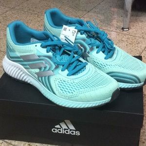 New ADIDAS AeroBounce 2 W (AQ0538) Size 10